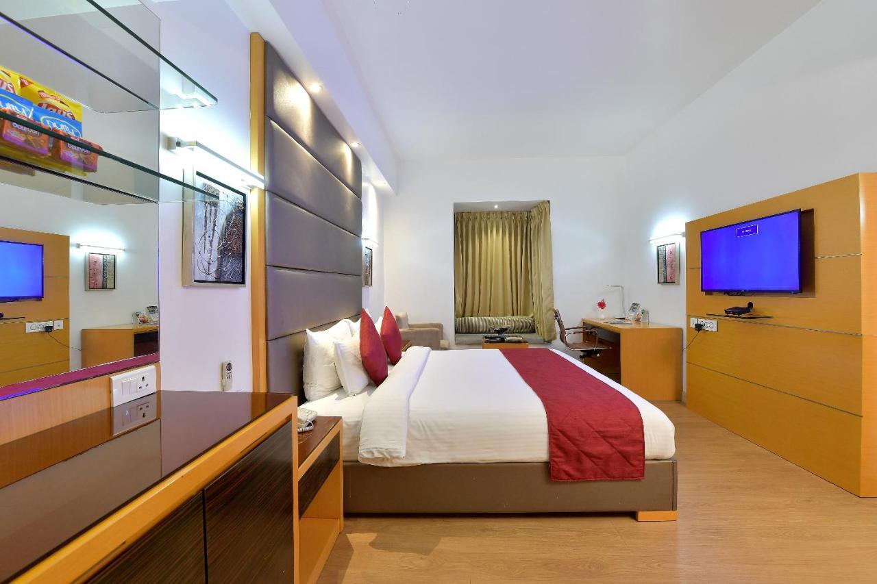 เดอะ เซ็นทรัล เรซิเดนซี Hotel Thiruvananthapuram ภายนอก รูปภาพ