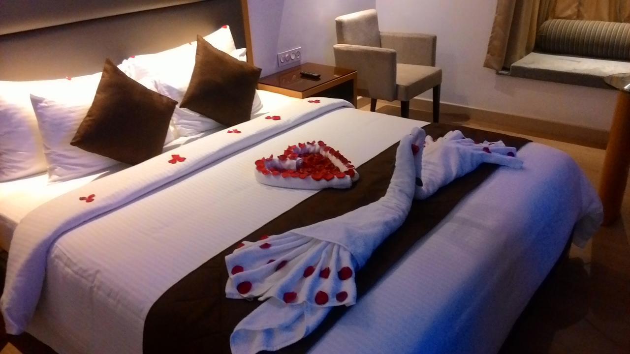 เดอะ เซ็นทรัล เรซิเดนซี Hotel Thiruvananthapuram ภายนอก รูปภาพ